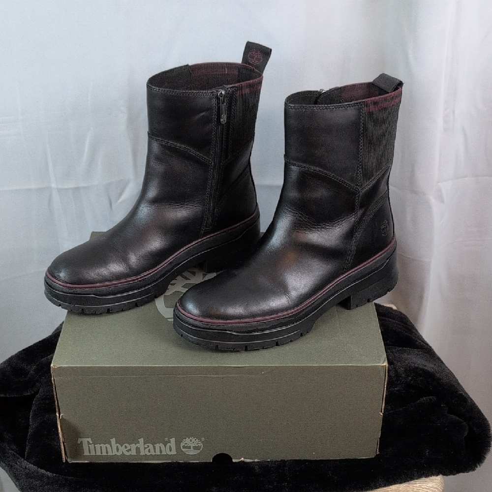 Timberland Women's‎ Black Leather Combat Boots